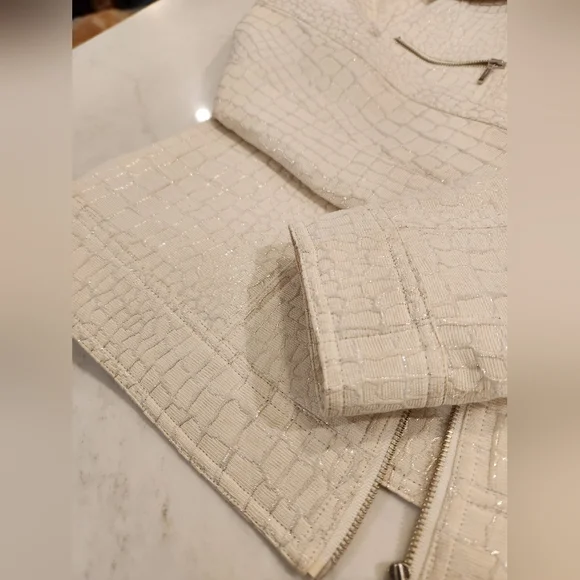 Short jacket - Picture 7 of 7